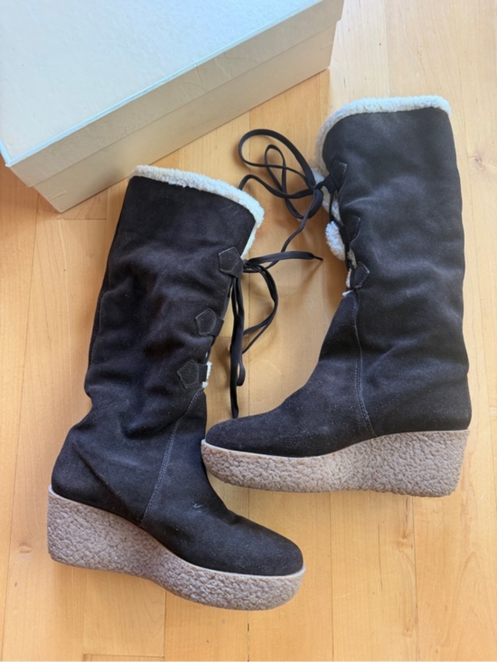 Closet Closing, Last Chance, No offers